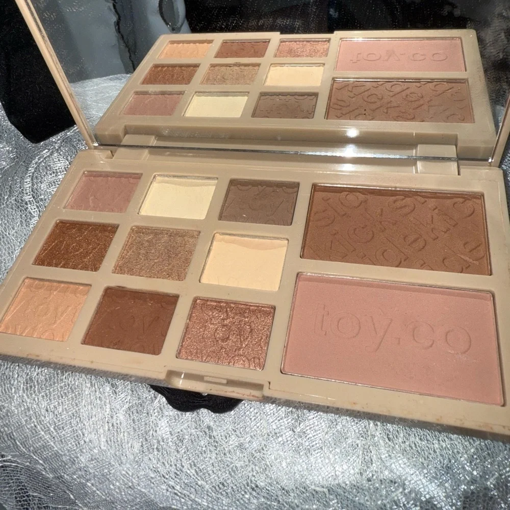 Toyfactory Sidekick One Squalane Multi-Palette.
